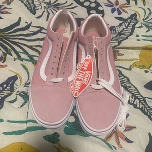 Brand New Low Top Women Vans without box